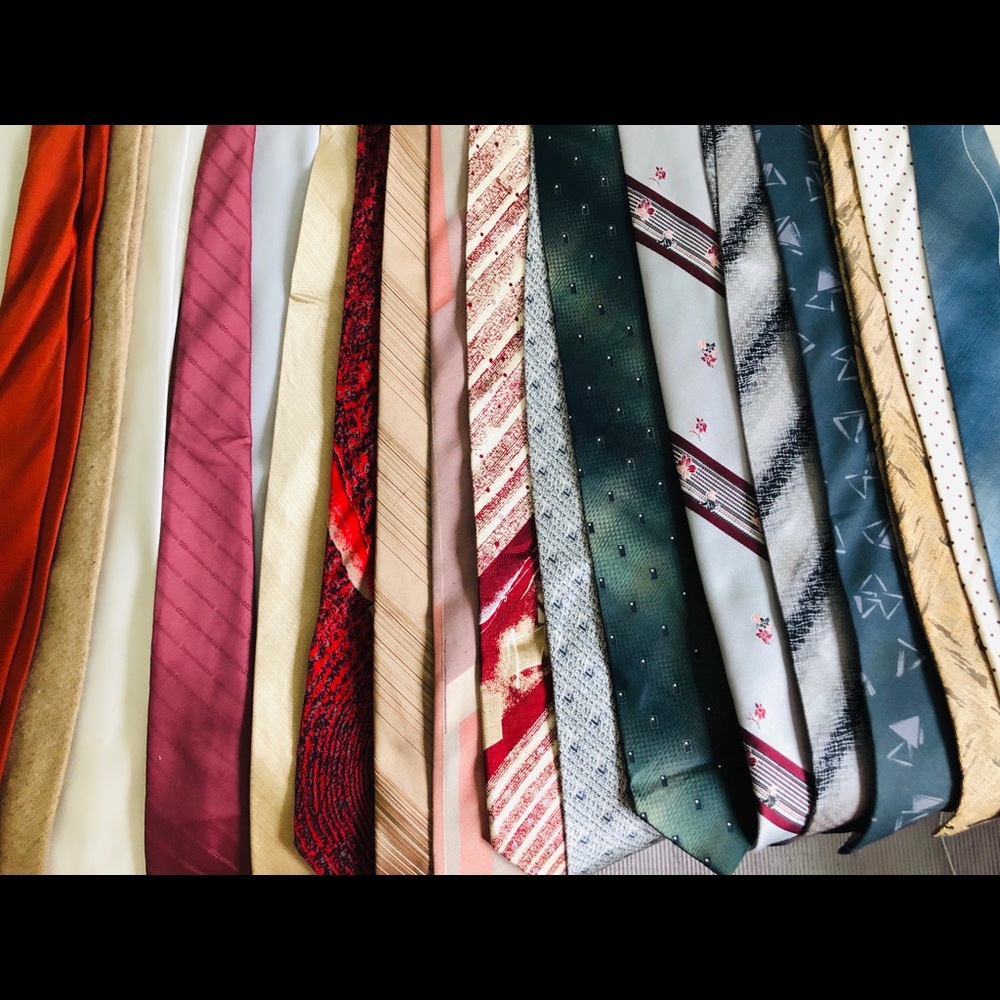 Set of 18 Neckties 👔